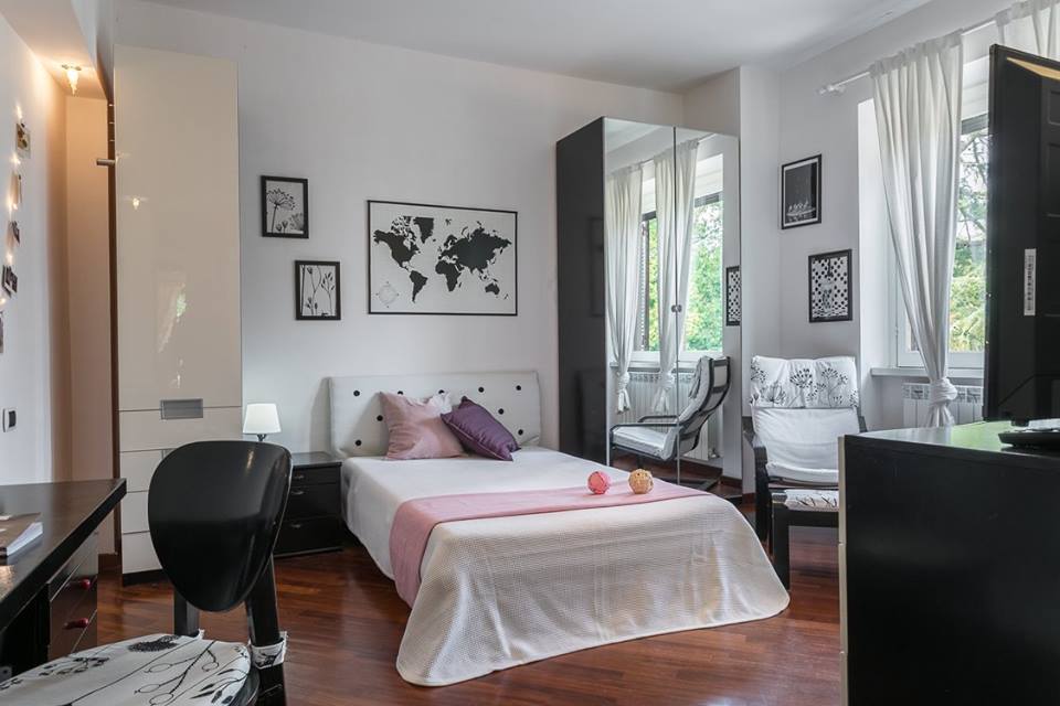 Angela Cingolani Architetto con Roberta Anfora Casa Abitata dopo - letto