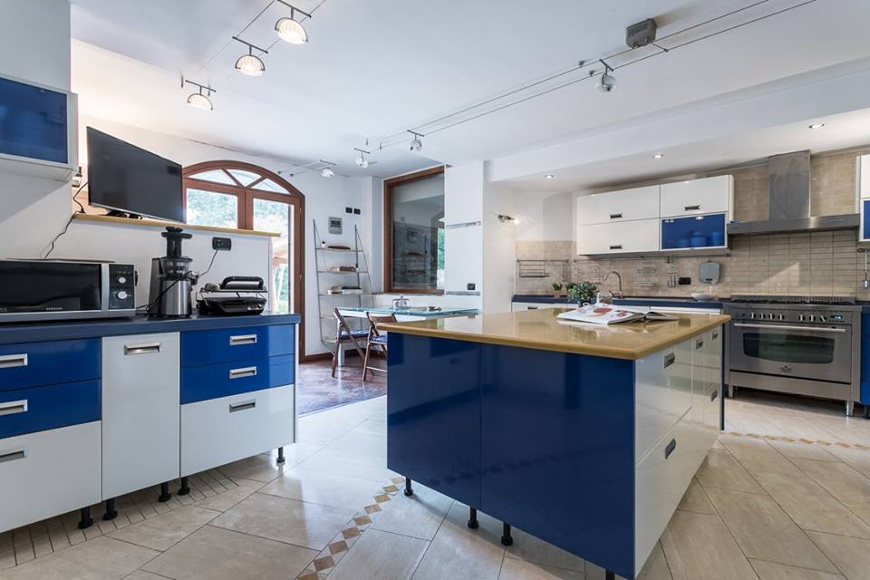 Angela Cingolani Architetto con Roberta Anfora Casa Abitata dopo - cucina