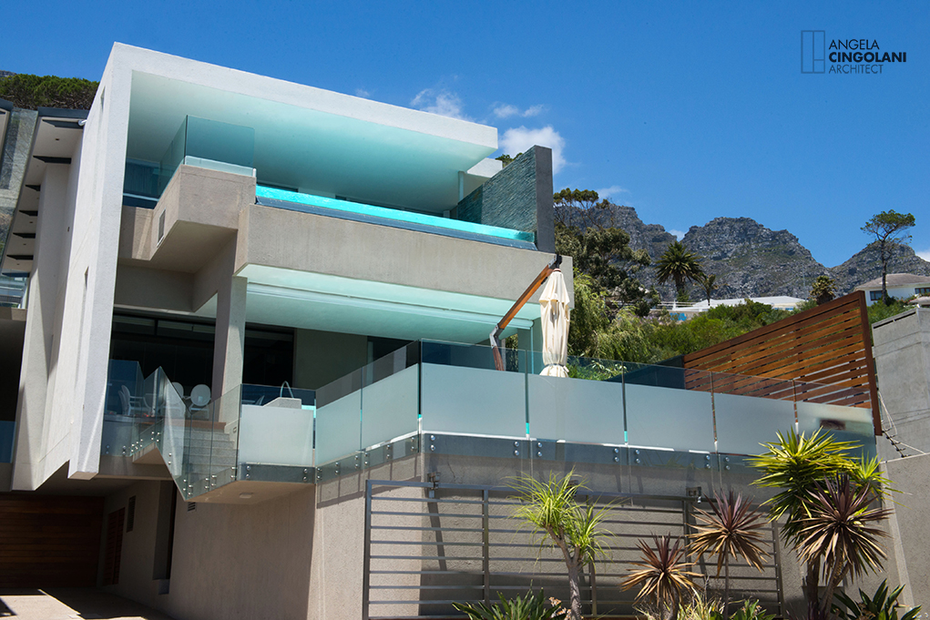 Angela Cingolani - Building Cape Town